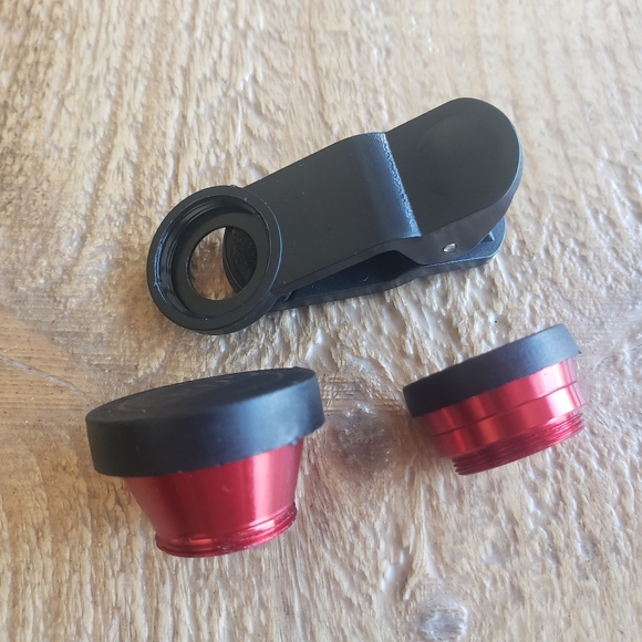 3 in 1 Phone Camera Lens Kit - Picture 3 of 12